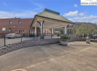 215 S Jefferson Ave #216, West Jefferson, NC 28694