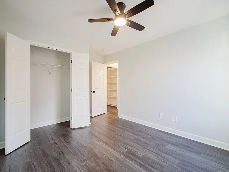 3413 Rainview Cir — Photo 39
