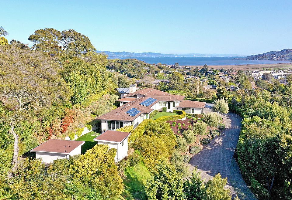 2nd image of 113 Bretano Way