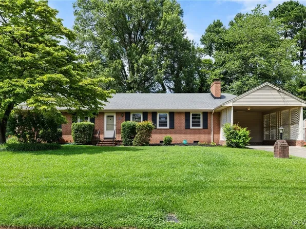 1304 Elmwood Dr, Colonial Heights, VA 23834