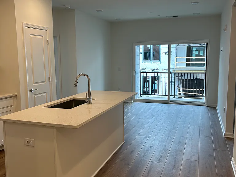 421 Washington St #1304 — Photo 34