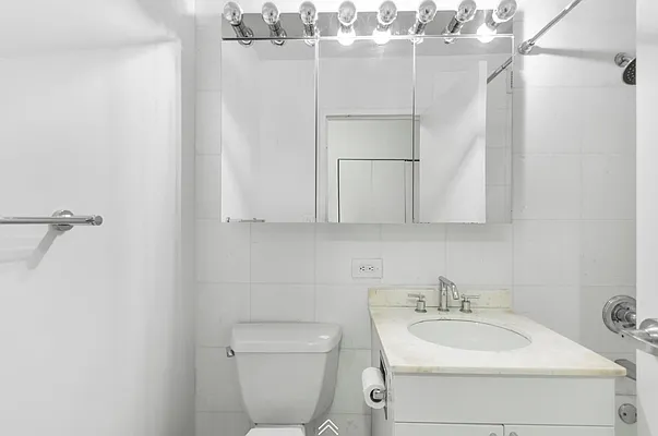 Rented by Douglas Elliman | media 17