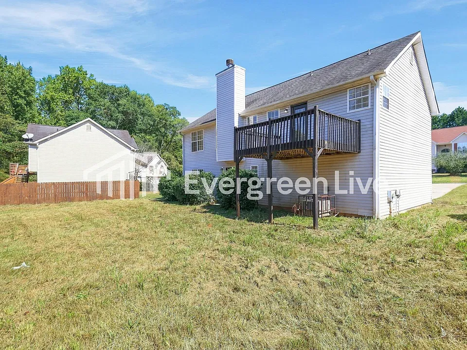 7041 Regency Ln