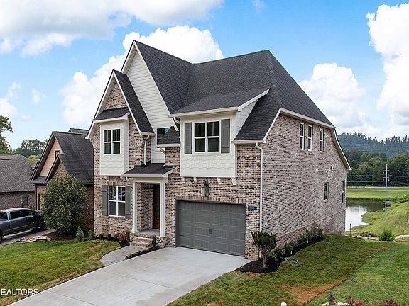 2nd image of 508 Turnberry Cir