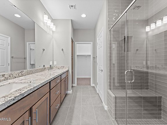 4th image of 3261 MAVERICK Drive