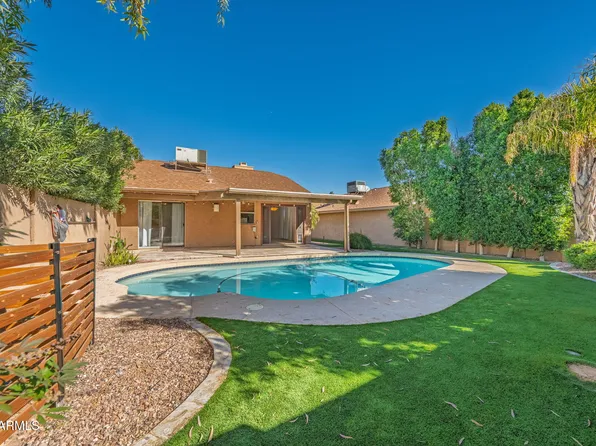 5005 E SHOMI Street, Phoenix, AZ 85044