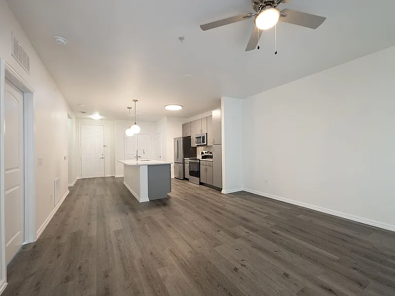 Mosaic Westshore Apartments — Photo 22