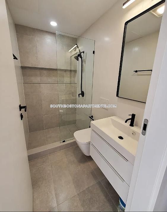 2nd image of 141 N St #9
