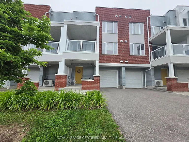 9 Valencia Ave — Photo 1