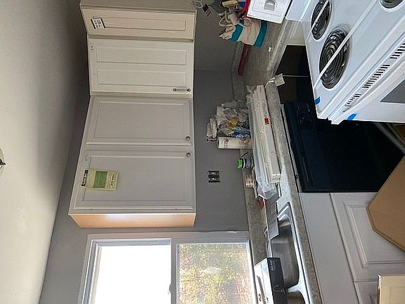 3rd image of 3827 Odin Ave