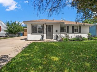 1163 Loretta Ave, Waterloo, IA 50702