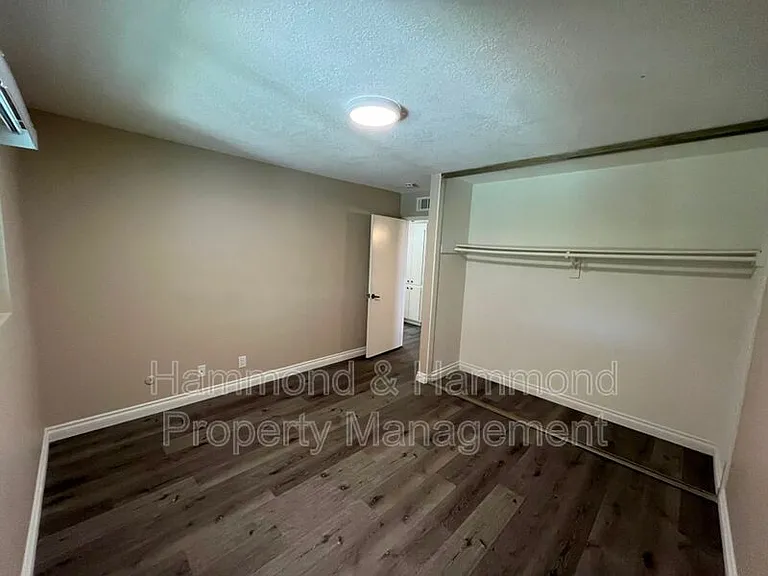 1693 Sequoia Ave — Photo 8