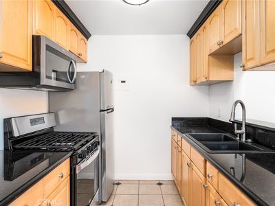 930 E 1st St Unit 2, Long Beach, CA, 90802