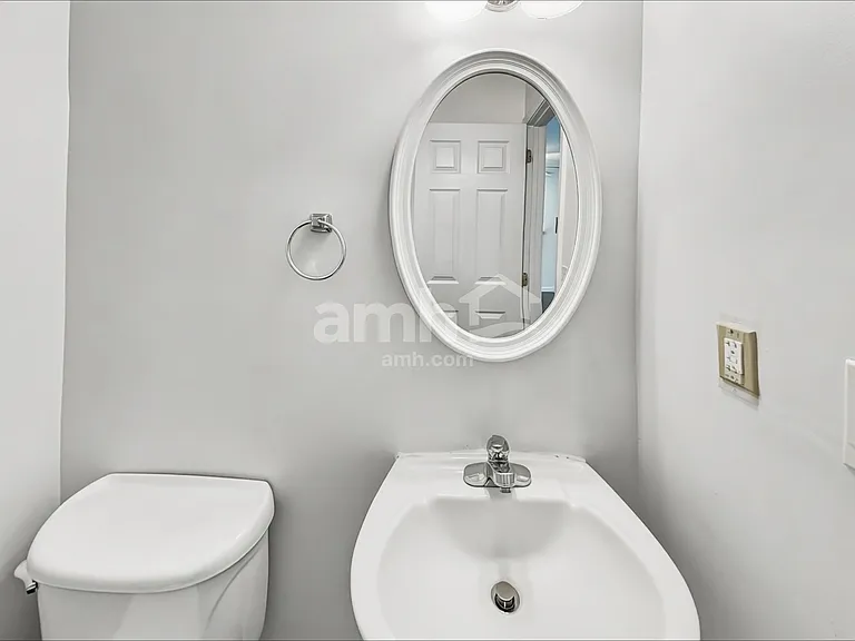 12627 Waterfall Pl — Photo 10