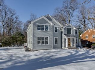 5 Maple St, Chatham, NJ 07928