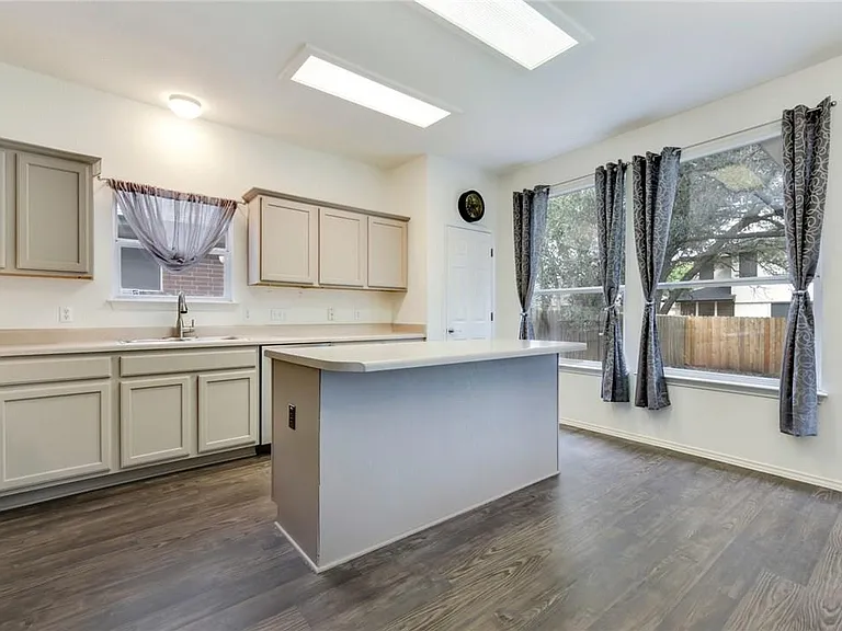 12733 Council Bluff Dr — Photo 5