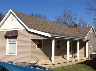 26 School St, Mechanicsburg, OH 43044