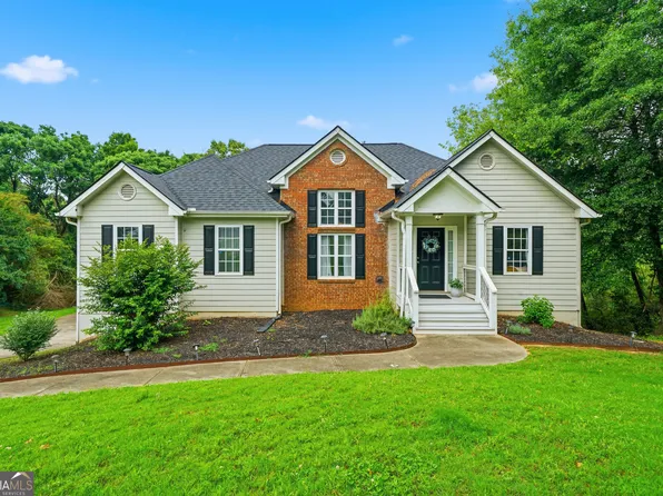 7002 Estates Ct, Loganville, GA 30052