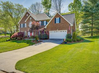 4 Sage Ct, Johnson City, TN 37604