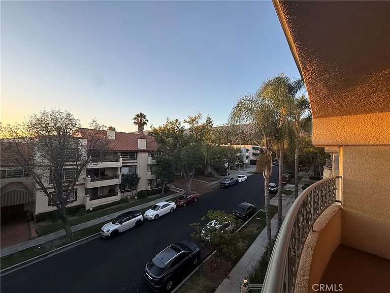620 E Palm #302 — Photo 8