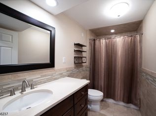 132 William St, Little Falls, NJ 07424