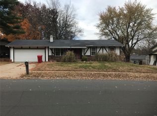 2455 Lindsay Ln, Florissant, MO