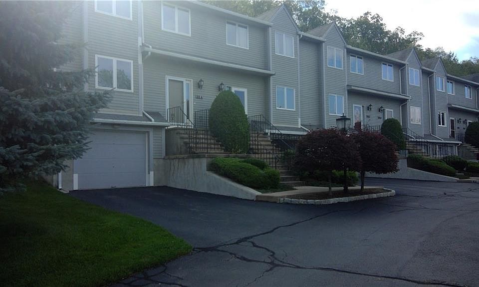 1st image of 33 Waterview Dr Unit B