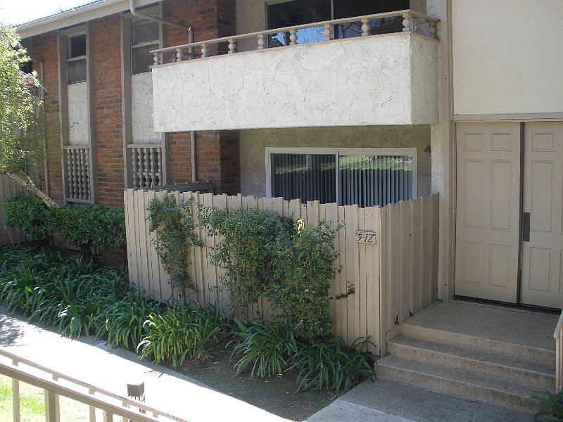 Front (lower level unit)