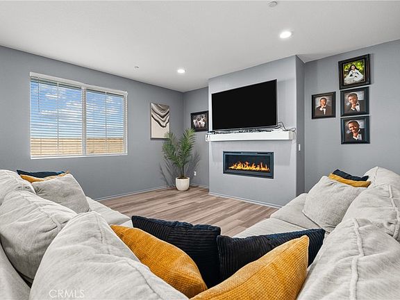 3rd image of 6949 Beale Rd