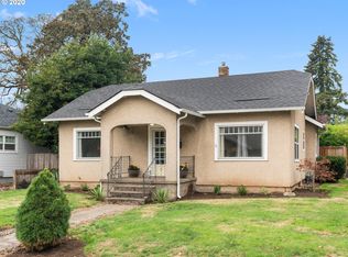 180 E Gloucester St, Gladstone, OR 97027