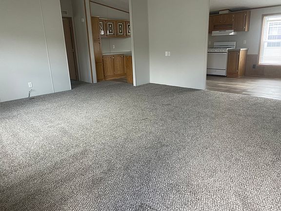 3rd image of 283 Red Oak Ct #283