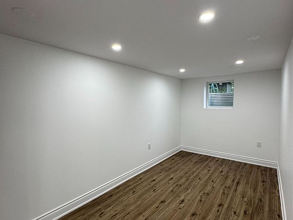 5th image of 3722 Ellengale Dr #Basement