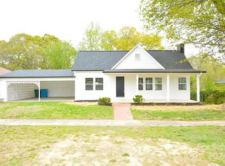 213 E Washington Ave, Bessemer City, NC 28016