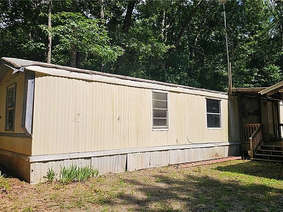 3rd image of 132 Windom Dr