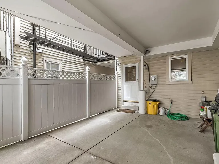 1500 Riverside Ave — Photo 16