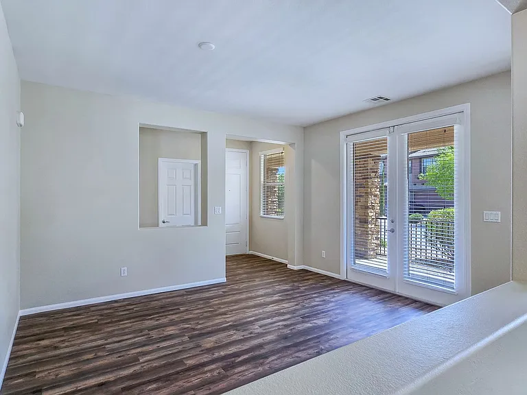 5389 Hollymead Dr — Photo 16