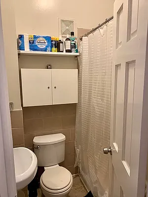 Rented by R New York | media 38