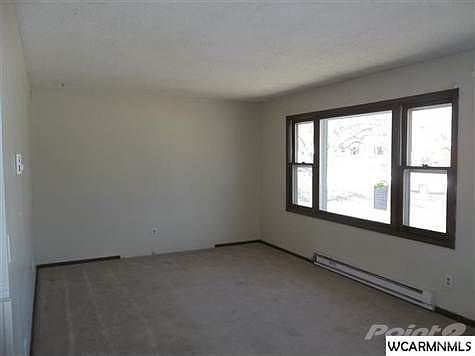 3rd image of 32 Clover Ln