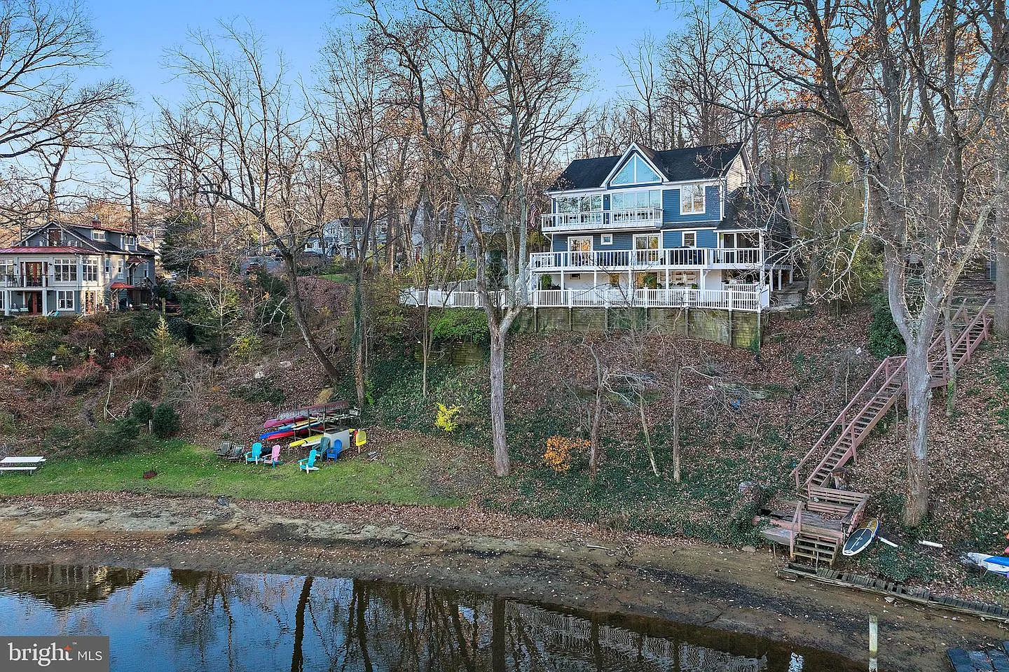 1812 Shore Dr photo 1