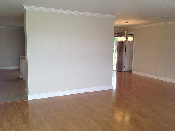 3rd image of 2398 SW 14th Ave