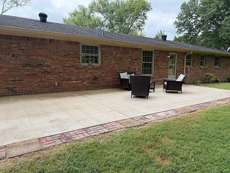 49 Chandler Rd — Photo 4
