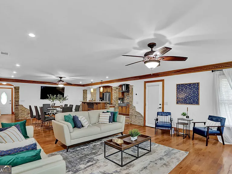 4081 Ashford Dunwoody Rd NE — Photo 49