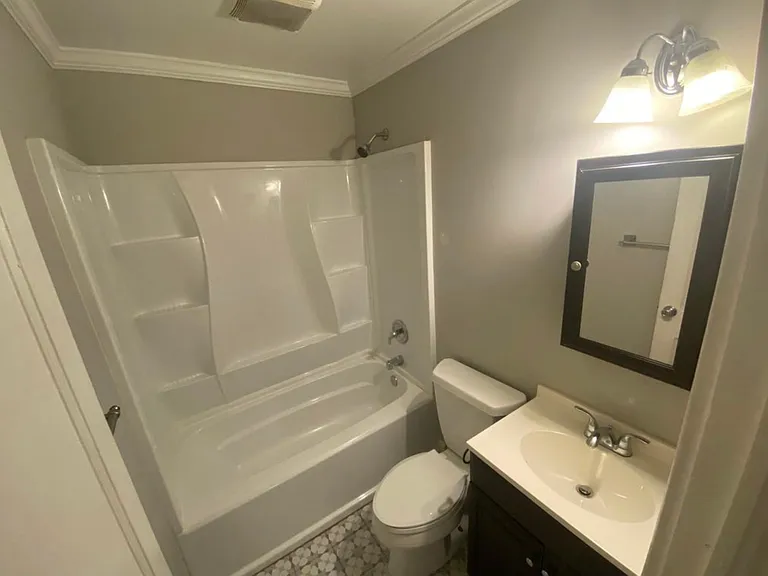 105 Sewanee Ave — Photo 9