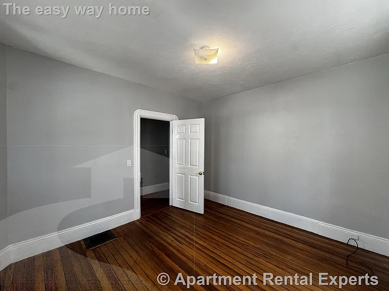 51 Glendale St #2 — Photo 5
