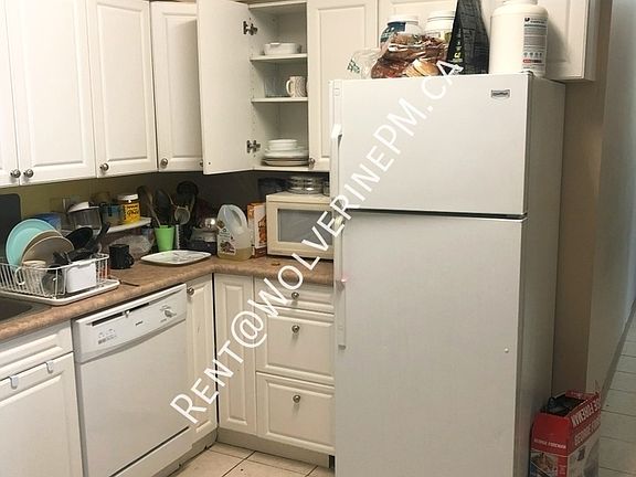 4th image of 251 Lester St Suite 206-206-3