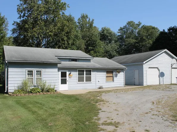 6803 Warren Woods Rd, Three Oaks, MI 49128