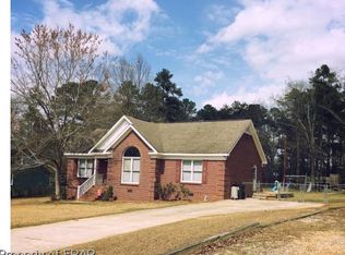 8 Womble Dr, Lillington, NC 27546