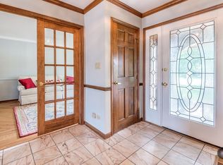 2062 Bunker Cir, Naperville, IL 60563
