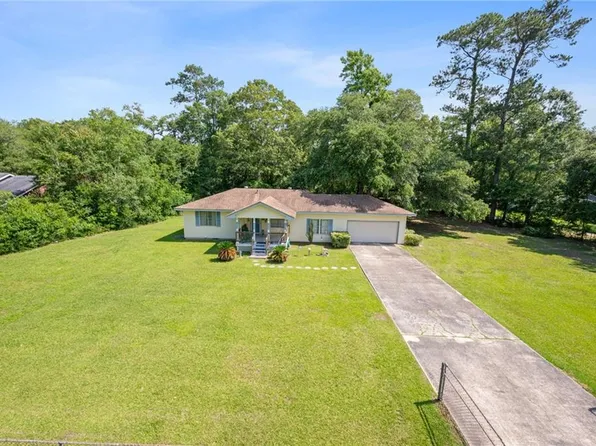 27245 Heltemes Ln, Lacombe, LA 70445