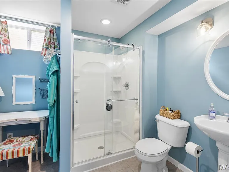 209 Flint Brook Dr — Photo 22